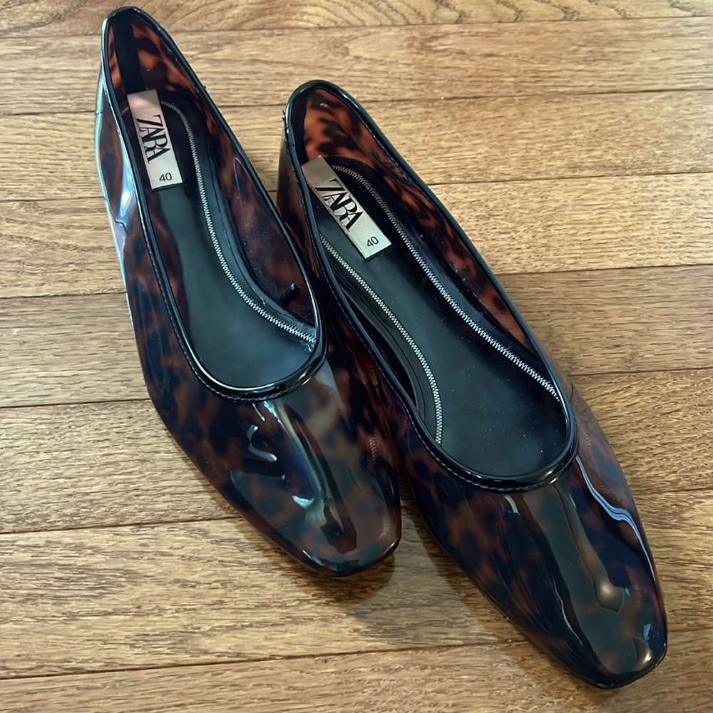 Zara Jelly Flats Size 40 (9)